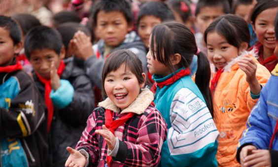 期末考试成绩公布，学生全班第一，看到分数网友却说分数有点低？