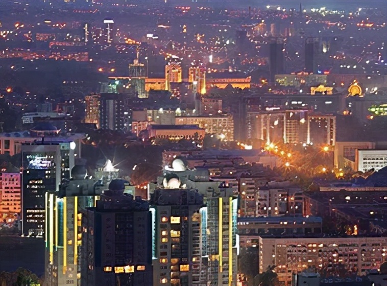 不可小觑的邻国哈萨克斯坦，前首都阿拉木图已成为中亚第一大城市