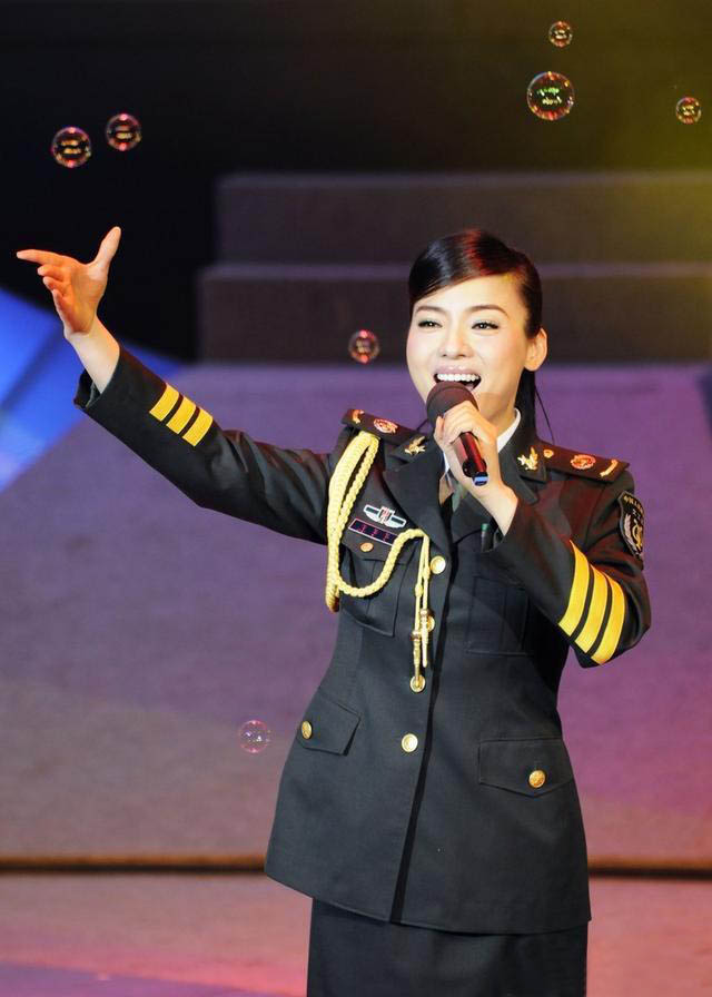 盘点：从湖南常德走出去的3位当红女明星，人生各异