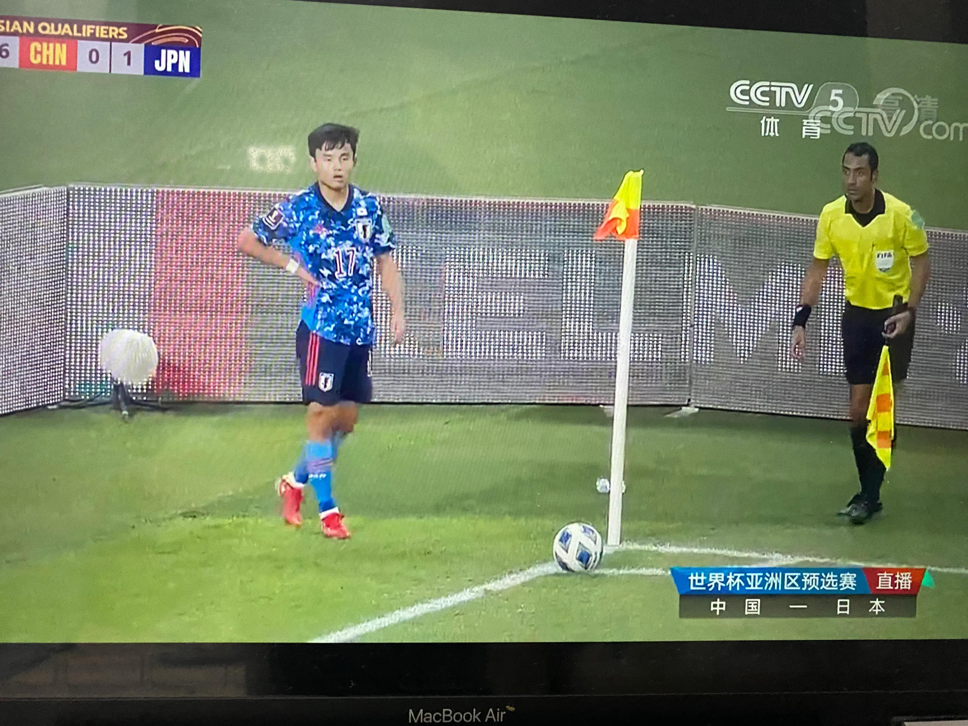 我敢肯定颜骏凌一定是中国队当中拿球最多的球员！#世界杯预选赛