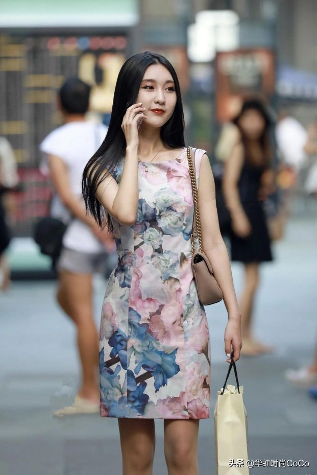 时尚街拍 穿旗袍的小姐姐，时尚又高端大气