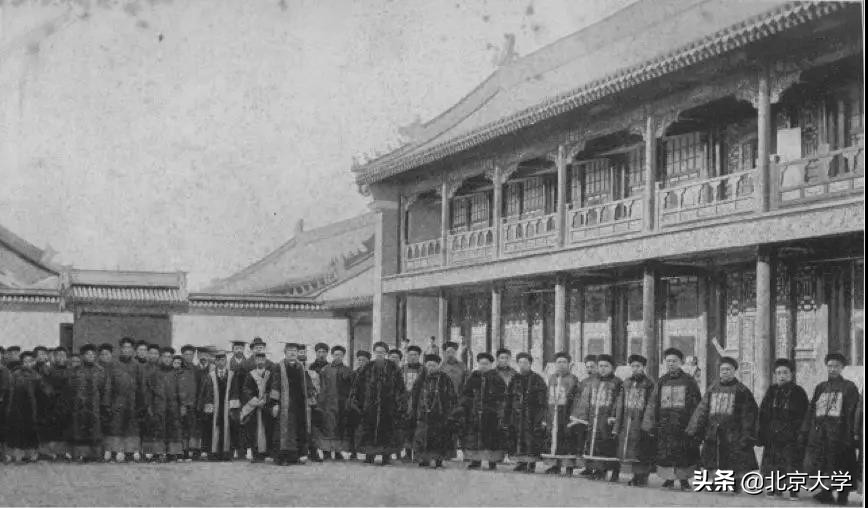 探园 | 燕园有多少个图书馆？