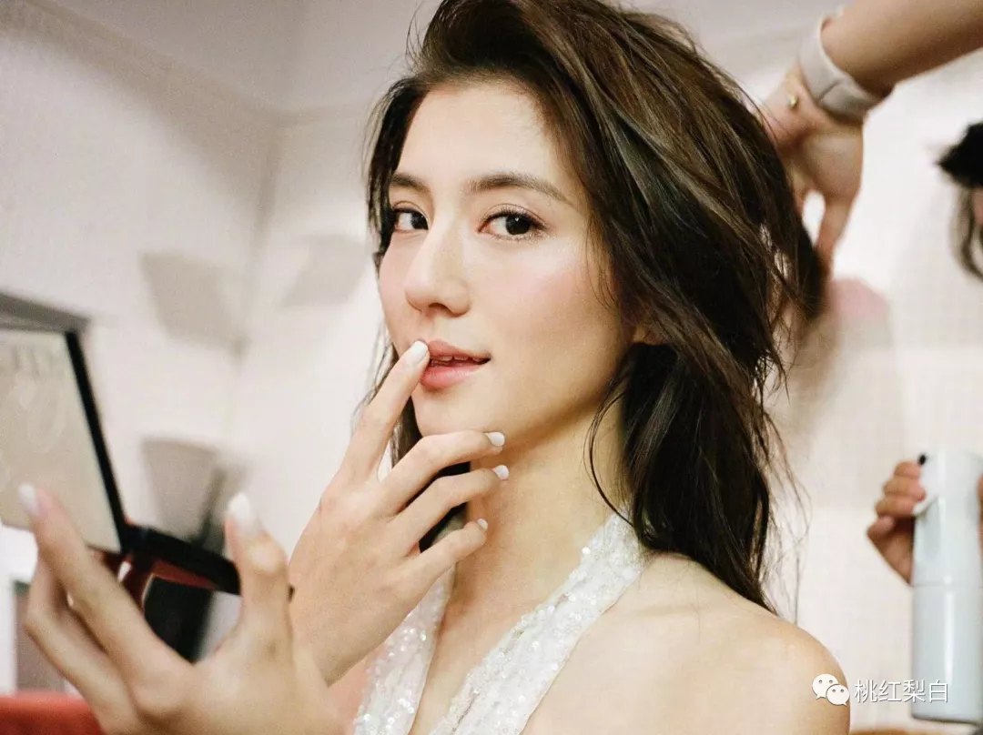 富豪女的隐形闺蜜局,被称心机捞女的她,搭上程晓玥了?