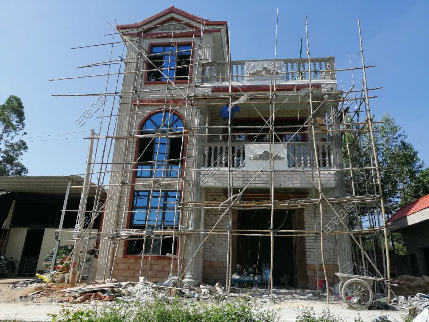 广西建房子钢筋价格今日报价(生锈的钢筋能不能建房子)-爱妻自媒体
