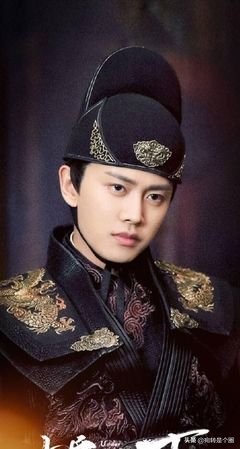 盘点那些不适合演古装的男明星:只要我不尴尬,尴尬的就是别人