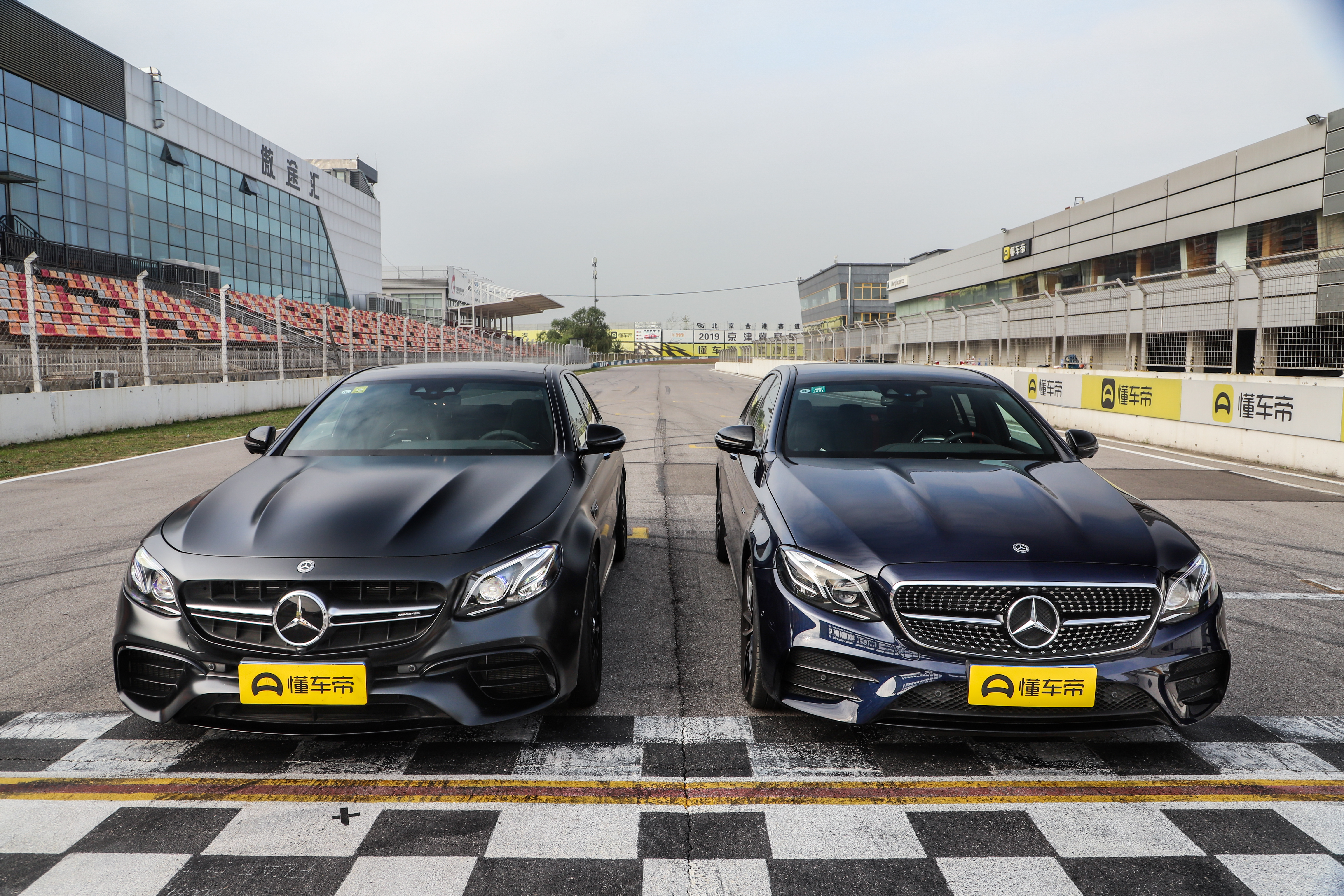AMG E级双车评测：同门不同命，直6凭何挑战V8？