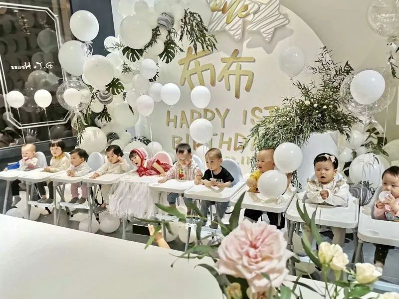 「郑州·二七万象城」这家700㎡梦幻双层亲子餐厅！谁来谁尖叫！