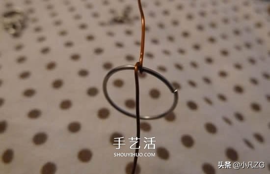 DIY铜线手链的步骤图 铜线手工制作手饰教程