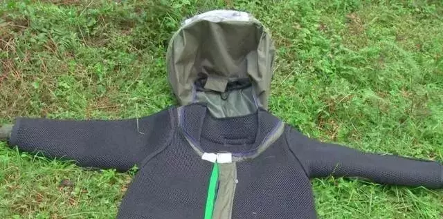 挖个坑,埋点土,秋后抬回两千万!蜂农中的绝命毒师