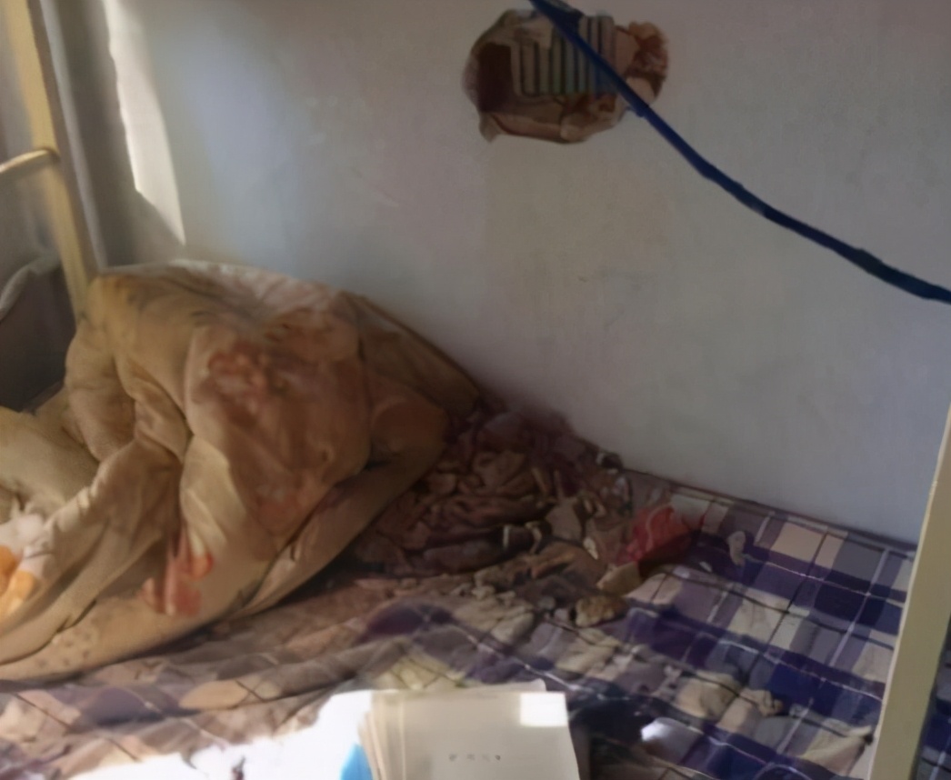 大学寒酸宿舍排名，环境堪比野外求生，能够承受的学生不一般