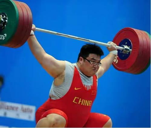 中国最落魄的奥运冠军(举重冠军才力:退役后沦为门卫,去世时家里只剩