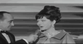 伊朗末代美艳王后！国王宠翻送天价珠宝，却因无法生育被流放