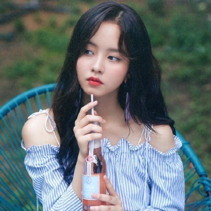 异性交往，女人愿意给你看三件隐私，就是把你当老公了