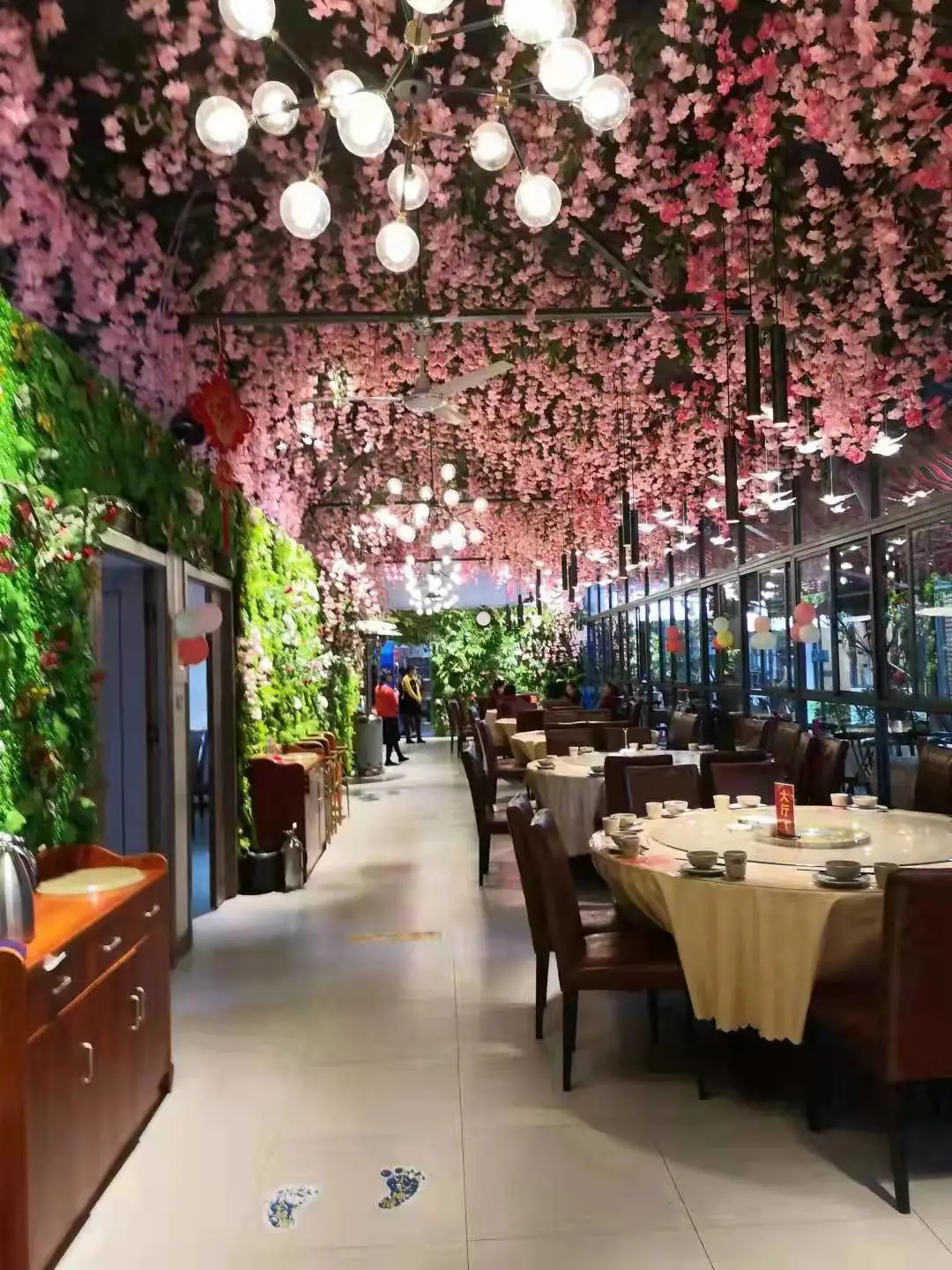 花园式餐厅,生态与美食共舞
