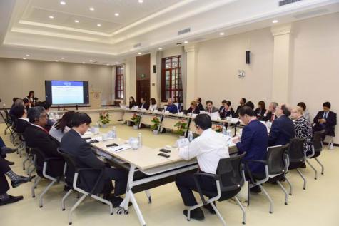 近日，来自国内外40多所高校校长、专家和学者直奔西安，只为这件事