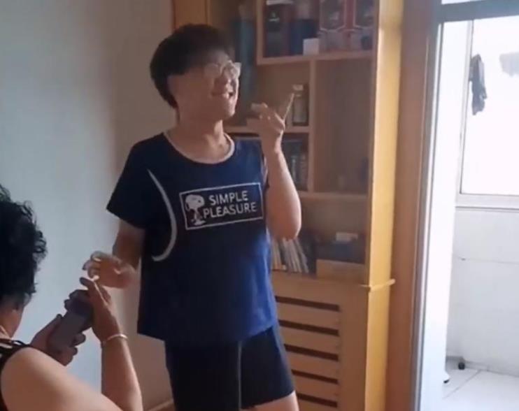 奶奶梦见孙子高考666分，查成绩后考生激动不已，网友:多梦点好了