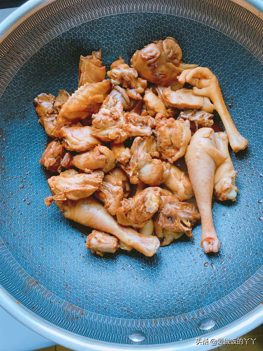 红烧香菇鸡块的做法味美鲜香又可口的红烧鸡块