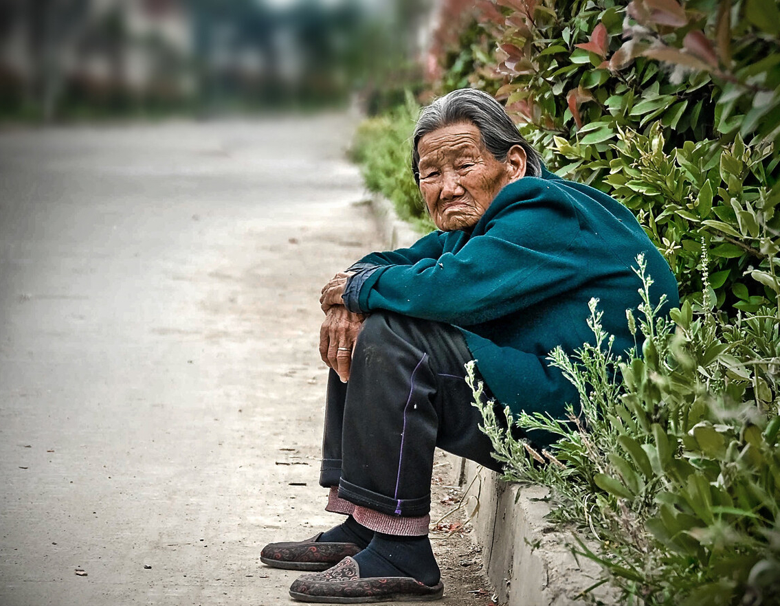 孩子不必优秀，但要有教养