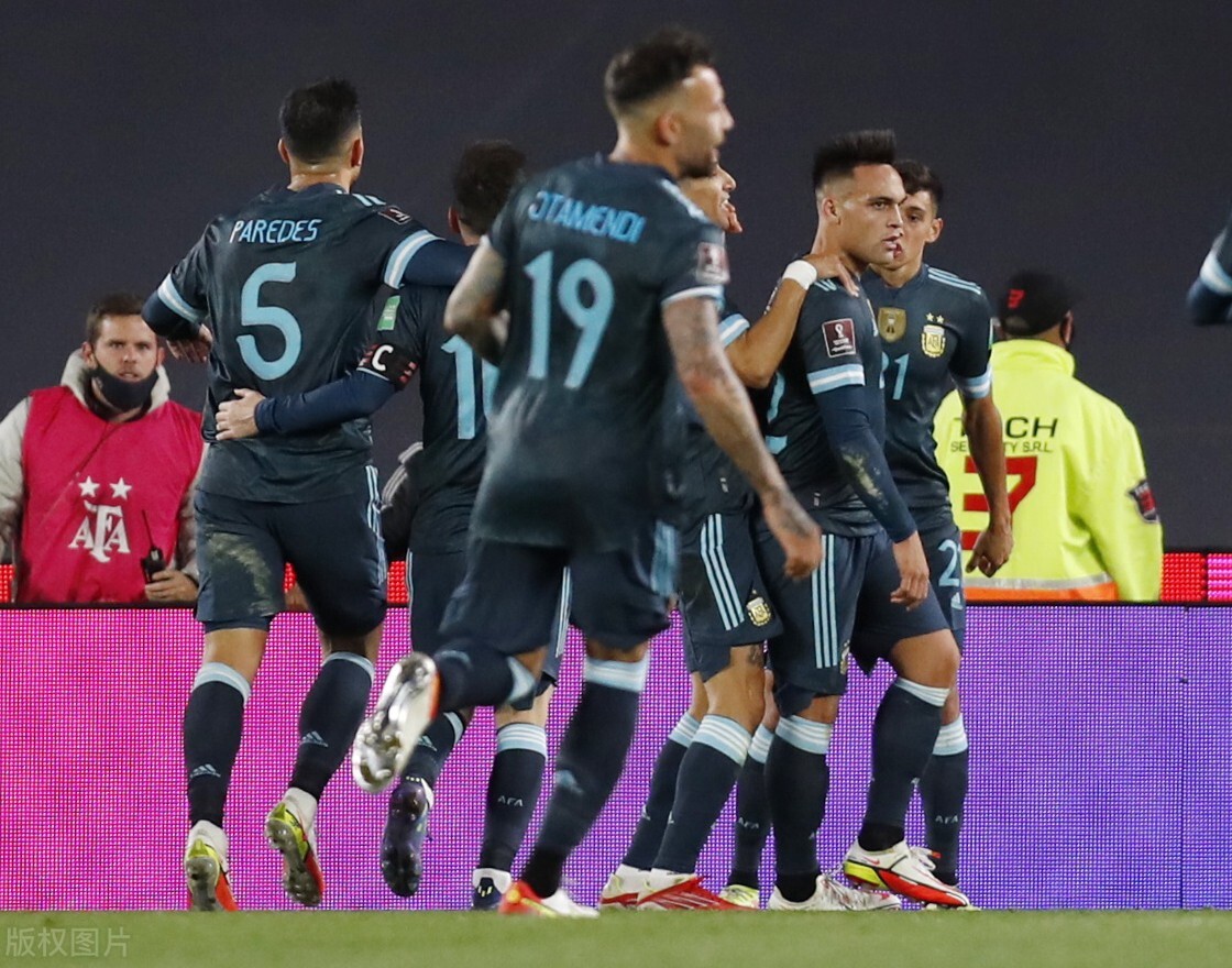世预赛-劳塔罗头槌破门 横梁帮忙拒点 阿根廷1-0秘鲁连续25场不败