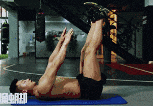 最全虐腹动作大合辑！虐出完美腹肌