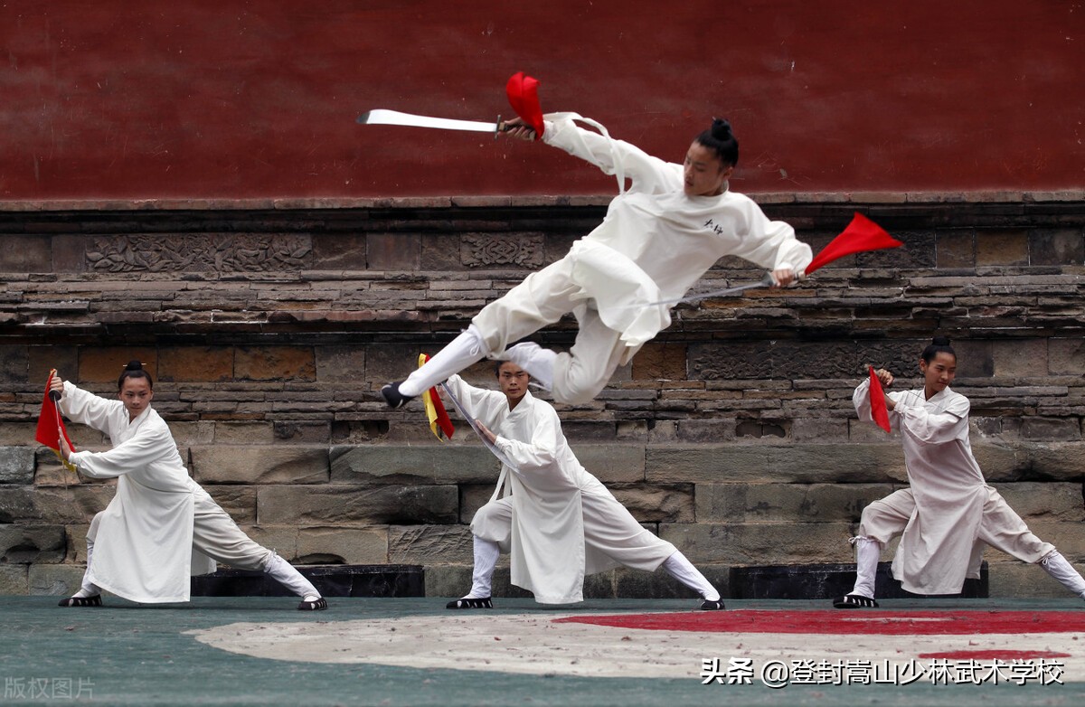 少林寺武术学校毕业后好就业吗？可以去当武术演员吗？