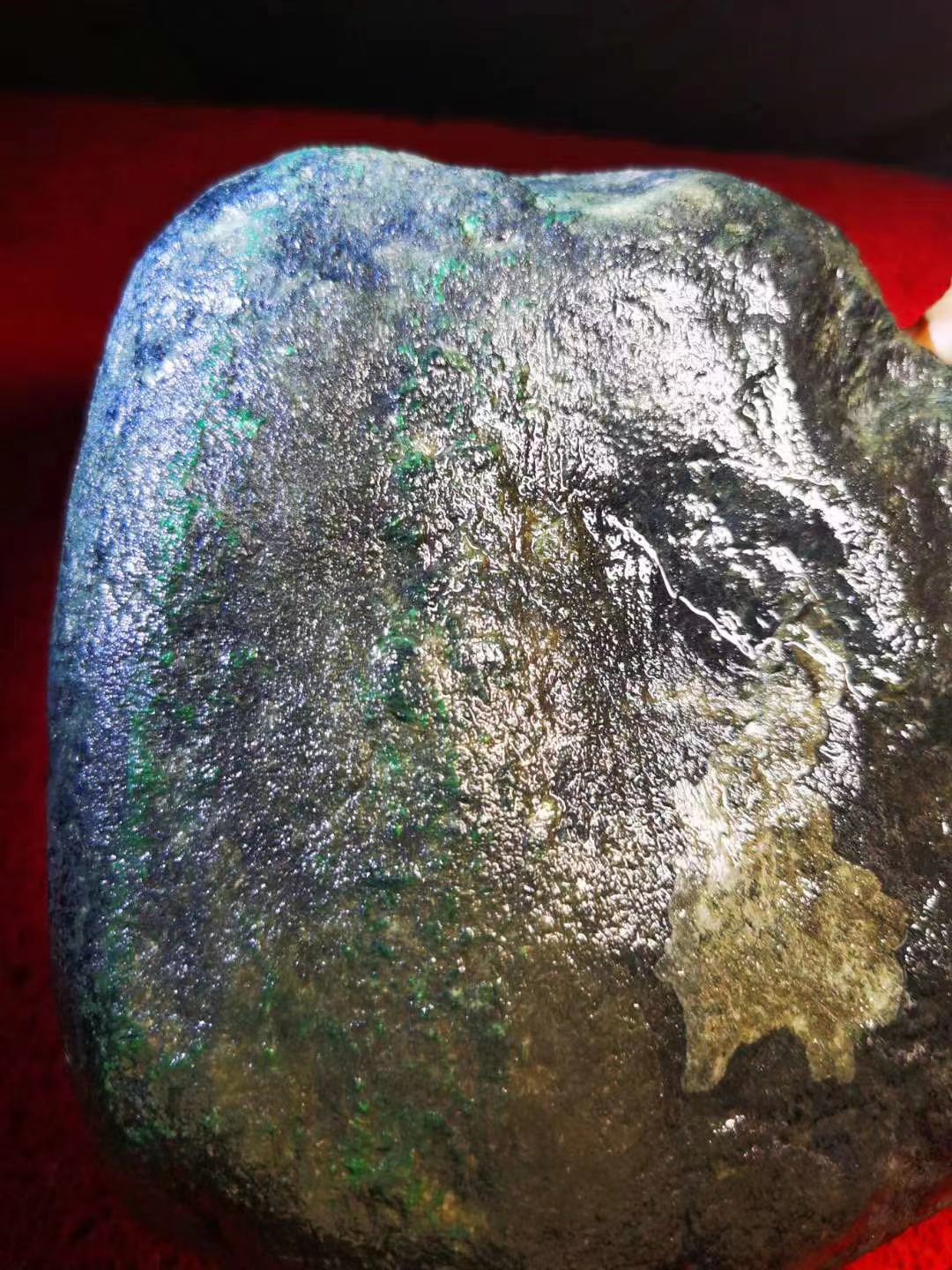 翡翠原石皮厚好还是皮薄好(翡翠与神秘的原石-场口)