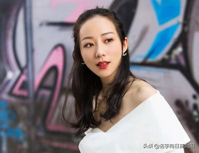 女生为什么上镜就显脸大？原来是发型的问题