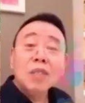 《卖拐》被砍4分钟见证兄弟情，潘长江却说与赵本山合作很可怕？