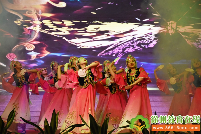 徐州市铜山中专举行第十一届“红五月技能节”颁奖晚会暨汇报演出