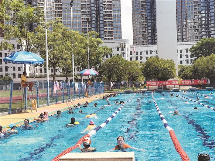 游泳将成深圳中考必考！还剩3年，同学你学会了吗？