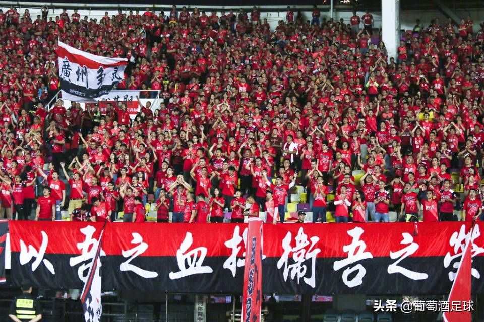 中超为什么不能空场（中超为何不能“空场”？究其原因，还是门票收益的问题！）