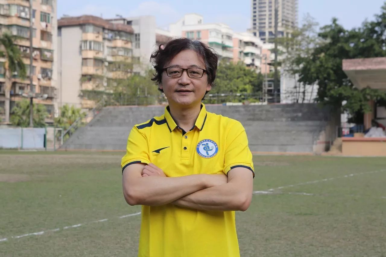 2002年世界杯粤语解说员(细数那些广东球迷熟识的粤语