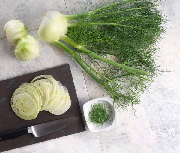 茴香根的功效与作用(茴香做馅儿很好吃) - 行就行