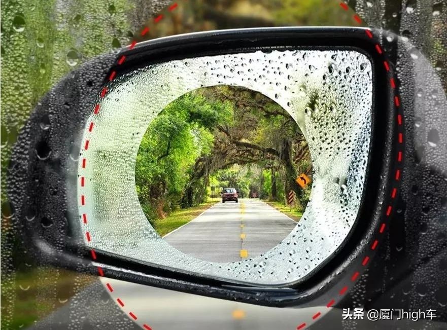 又又又下雨了！雨天后视镜很模糊怎么破？车神教你四个妙招