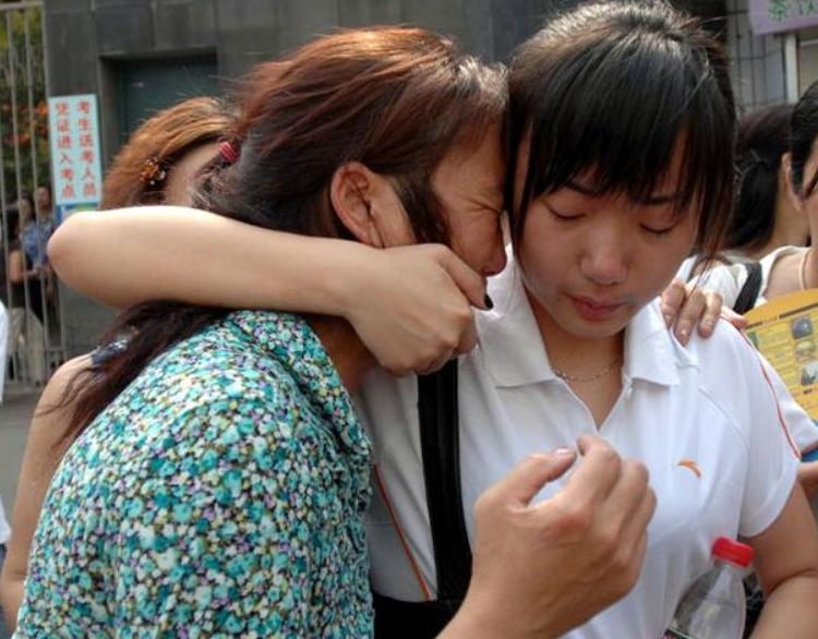 2021高考报名人数出炉，1078万学生同台竞争，400分还能上本科吗