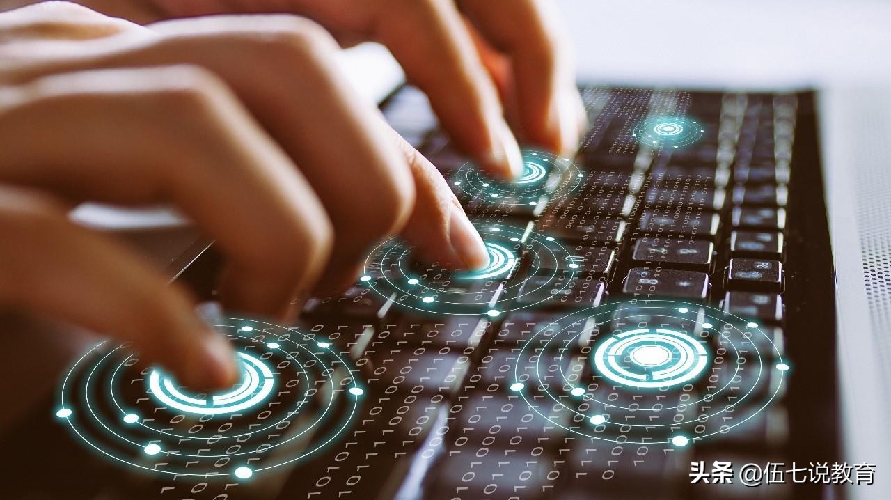 计算机专业究竟如何？推荐院校报考，计算机不比211差的普通本科