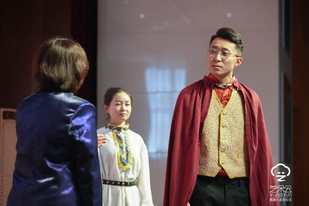 2021年高雅艺术进校园——朗诵表演培训班在呼和浩特圆满落幕