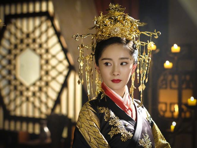 母女二人干预朝政,卖官鬻爵,安乐公主甚至向唐中宗请求成为皇太女.