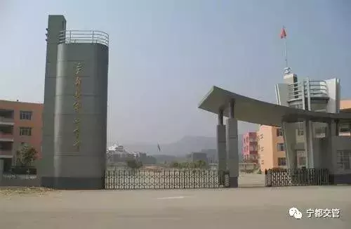 【护航高考】为莘莘学子保驾护航……