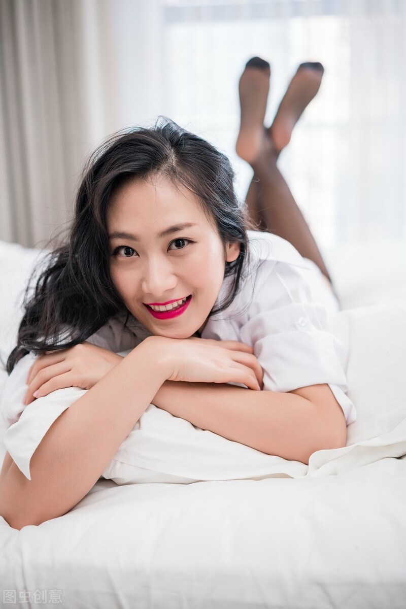 自媒体日入200不要高兴，下一个倒下的可能就是你