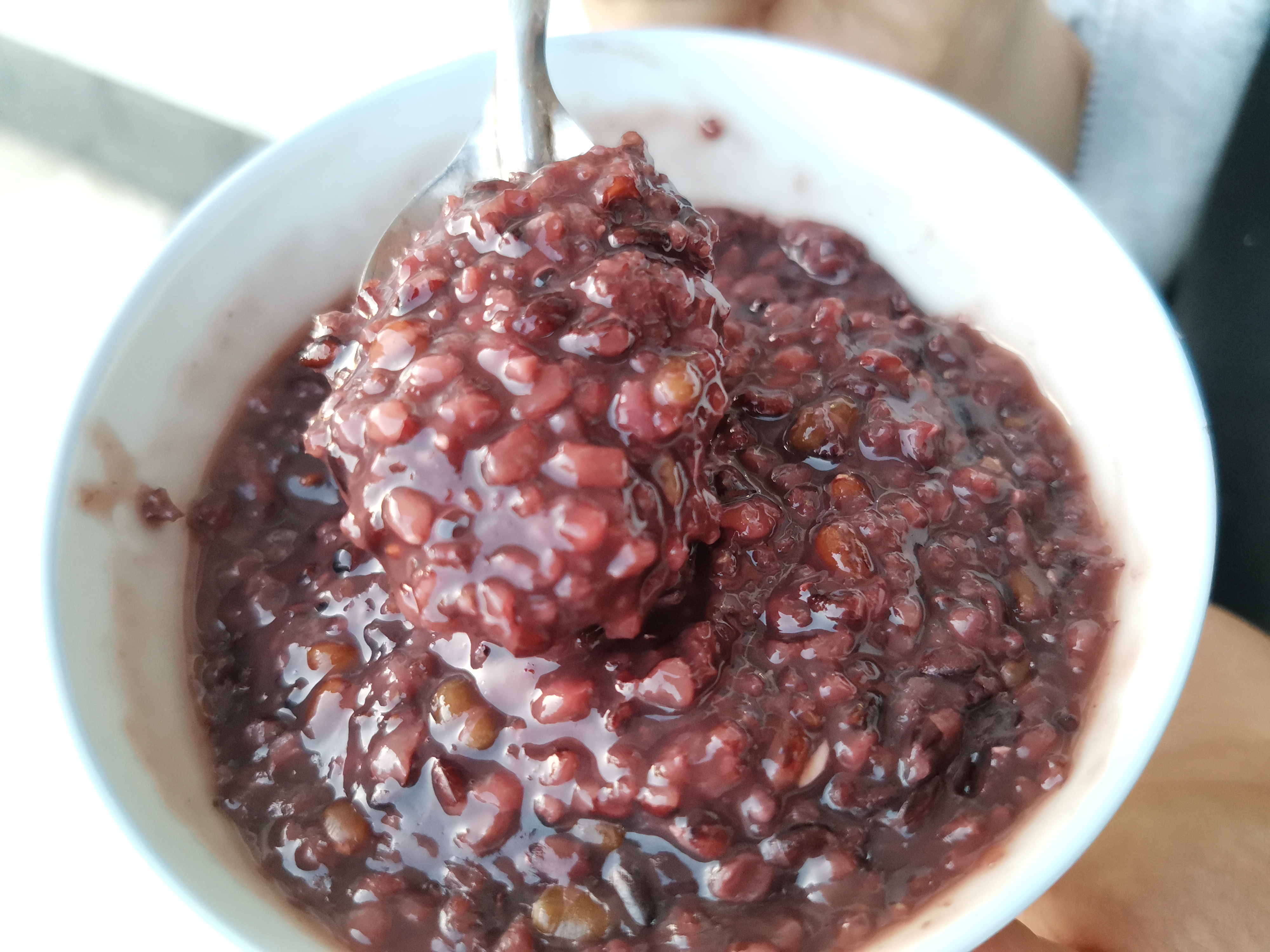 一洗就掉色？这样的黑米能吃吗？1招教你分辨真假