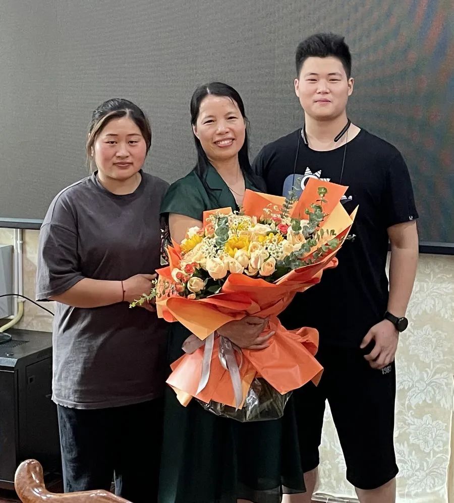 真诚感动 绝非偶然——重庆市渝高中学