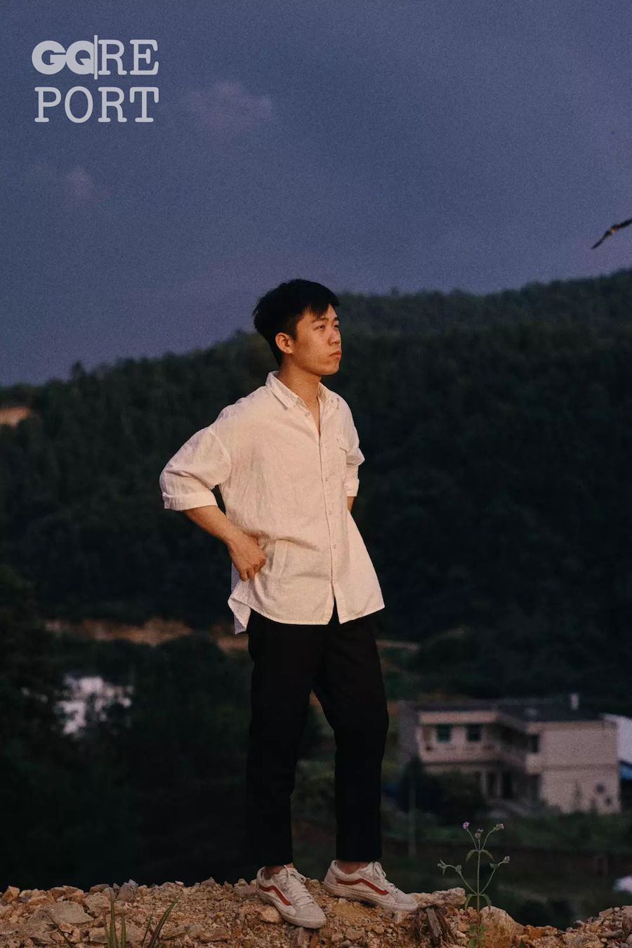 九连真人：小镇青年因为乐队的夏天一曲成名，留在故乡，还是去北京？