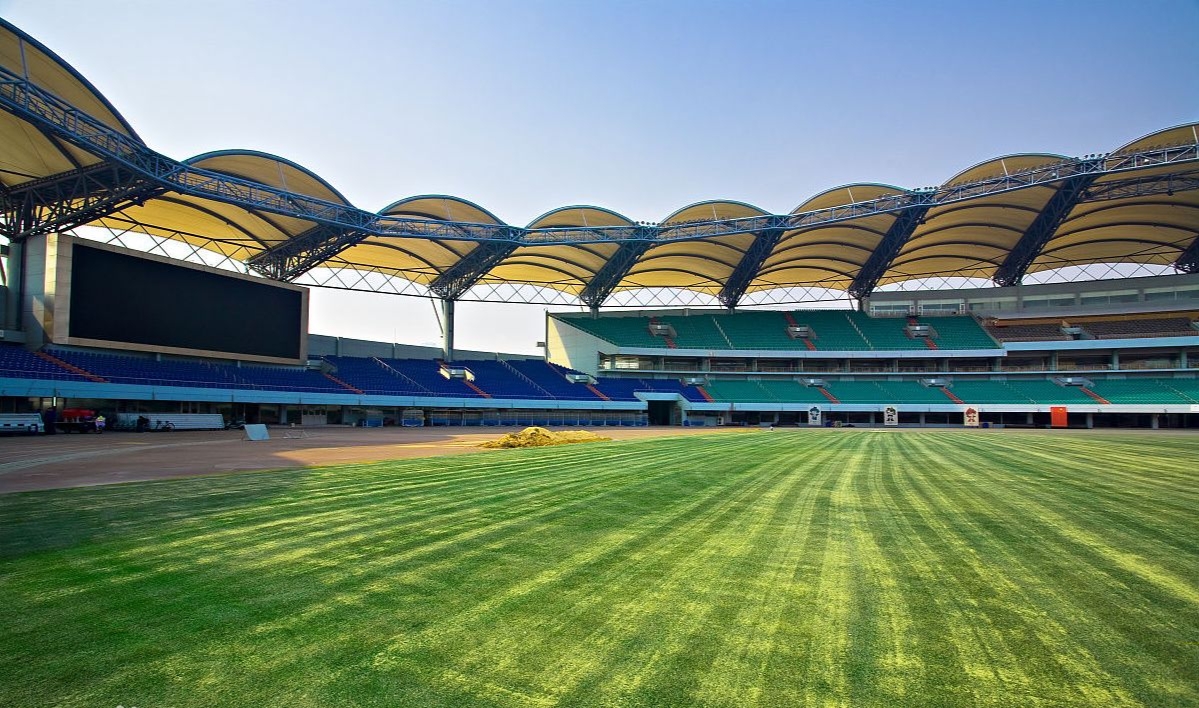 秦皇岛奥体中心足球赛(这支球队虽以省名命名,但主场跳转两次仍未能