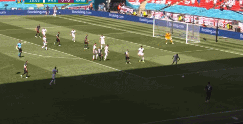 英格兰对克罗地亚预测（战术分析英格兰1-0克罗地亚：两队皆锋无力，年轻中场助三狮取胜）