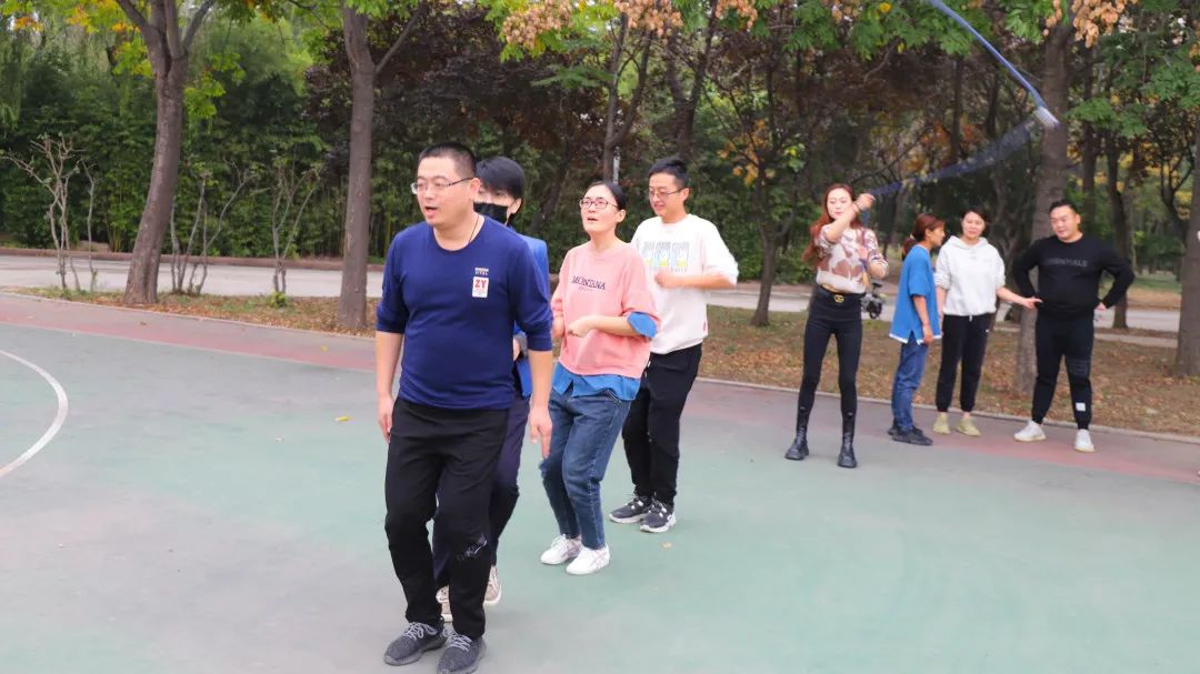 全员运动 凝心聚力 | 潍坊恒德实验学校举办秋季趣味运动会