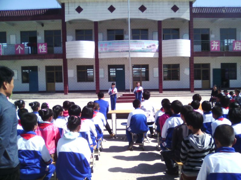 44年前“高考英语试卷”长啥样？看到第二题，小学生表示没压力