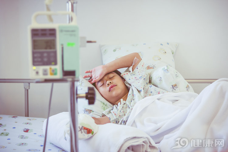 “骨头痛得我睡不着觉”，11岁男孩确诊骨癌，警惕2个早期症状