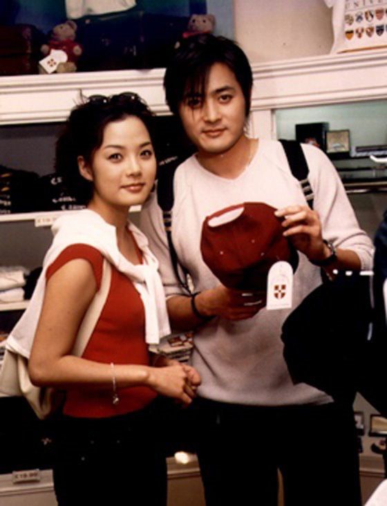 男主角尹享哲,则是韩国顶级大帅哥张东健扮演.