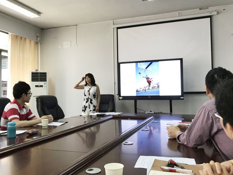 英、美、法、澳等多国专家学者抵达湖北，纷纷与这所大学建立合作